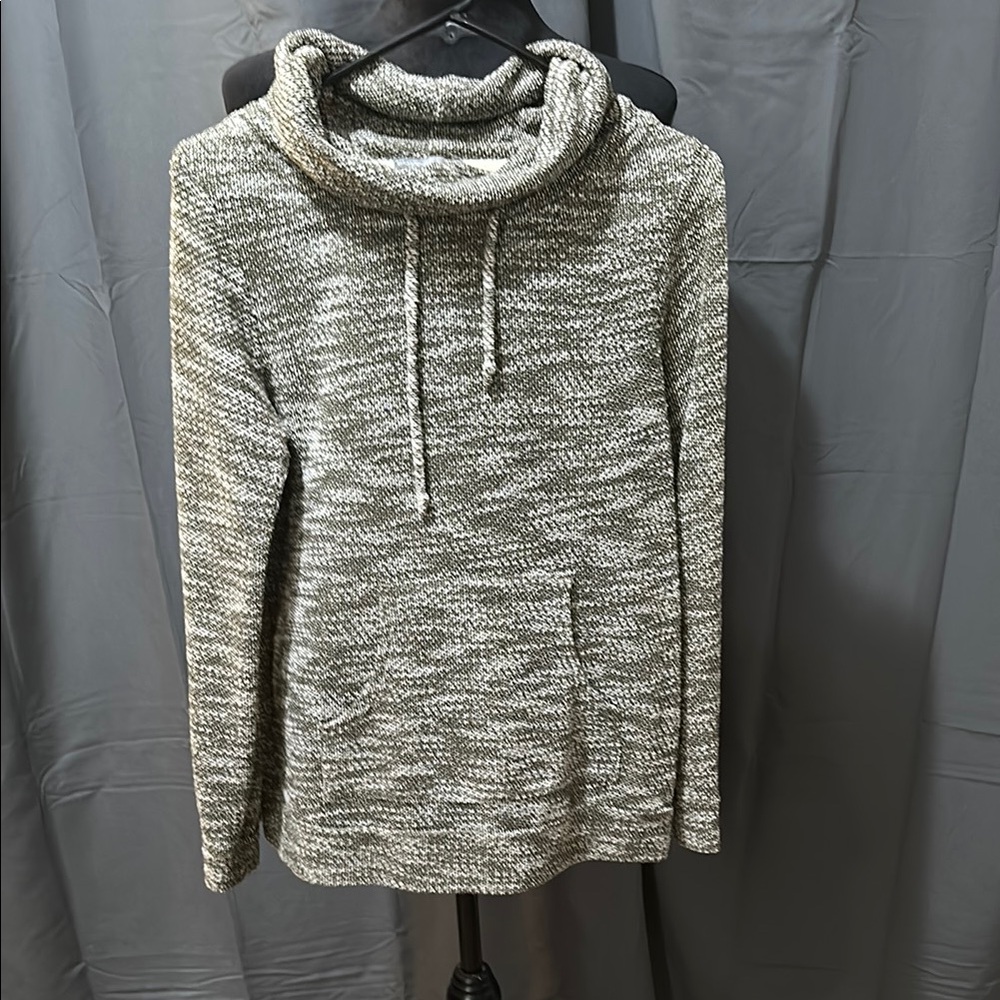 Loveappella Silver Gray Crew Neck Sweater Soft Knit Relaxed Fit